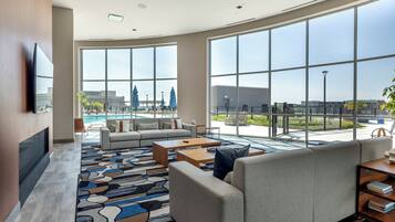 Lobby-Lounge