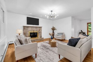 TV, fireplace, video games, table football - Winter Family Oasis | Fireplace, Theater & Games (Airmont)