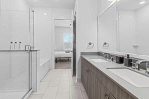 Hair dryer - Luxurious New Unit|1Bd1Ba|Pool, Golf Sim (Austin)