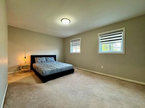 4 Schlafzimmer, Bügeleisen/Bügelbrett, WLAN, Bettwäsche