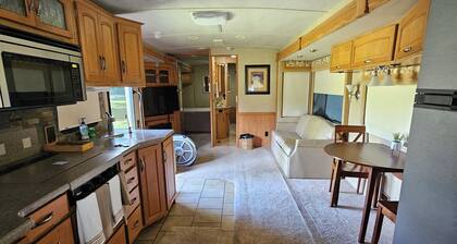 Majestic quick Stop RV on farm