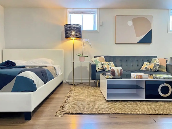 1 bedroom, iron/ironing board, WiFi, bed sheets