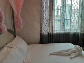 Standard-Doppelzimmer, Gartenblick