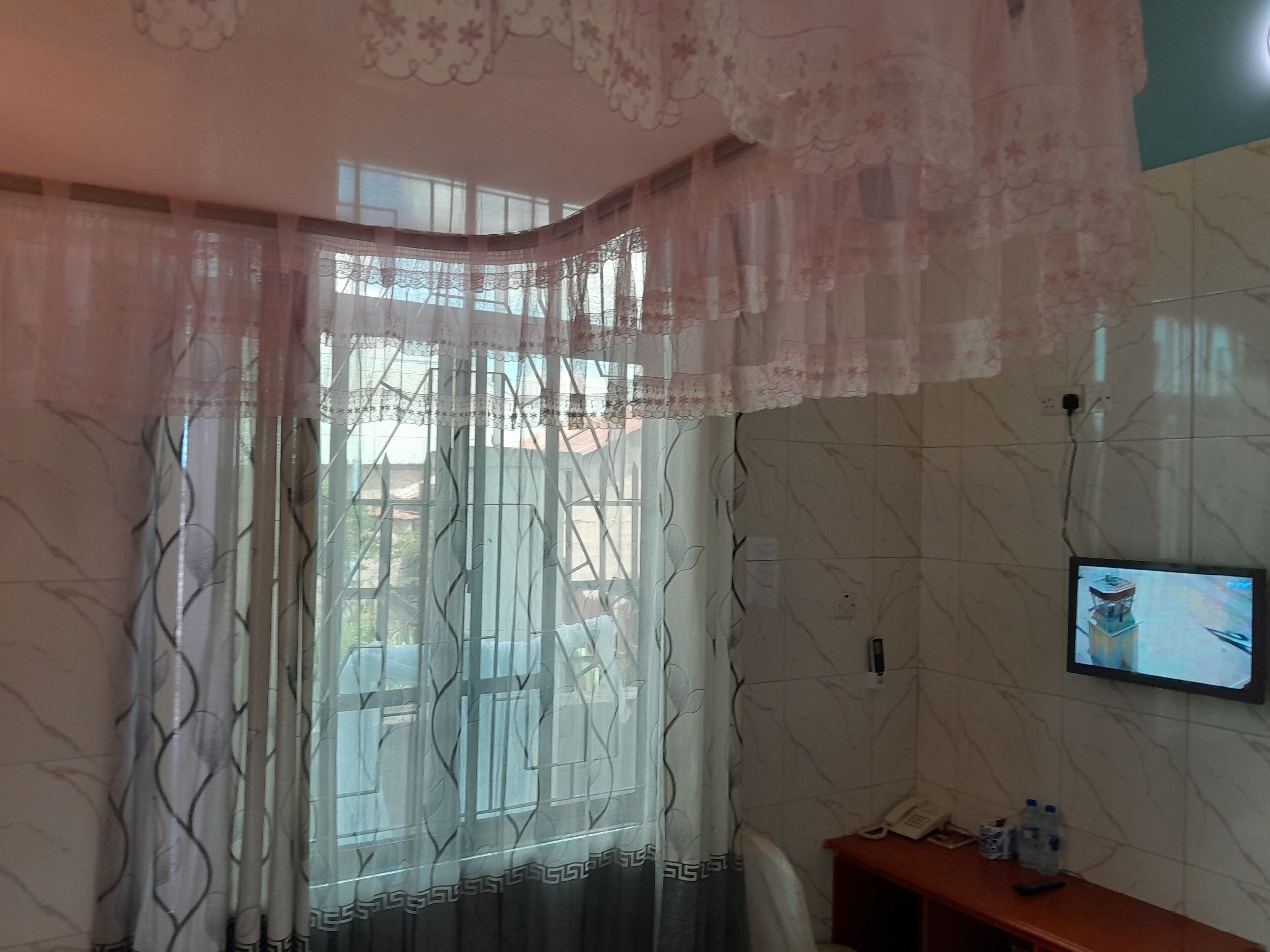 Desk, laptop workspace, free WiFi