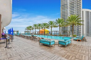 Outdoor pool, a heated pool