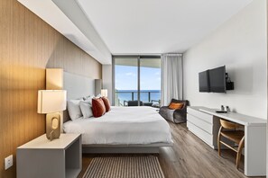 1 bedroom, in-room safe, desk, travel crib - Bright & Stylish Stay at Splendid Resort - Prime Location and Stunning Views (Hollywood)