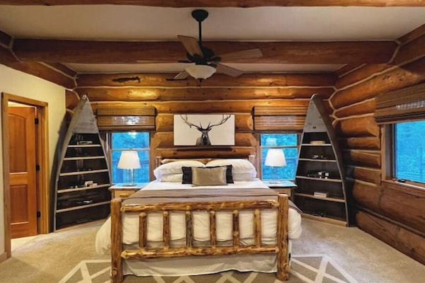 5 habitaciones, tabla de planchar con plancha, wifi y ropa de cama