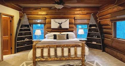 Lazy Bear Haven - Luxury Log Cabin Retreat
