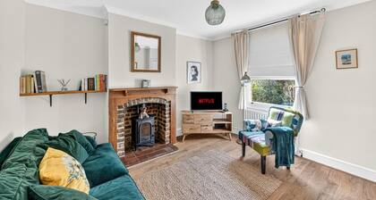 West Street Cottage • Free Parking • Fast Wifi • Smart TV