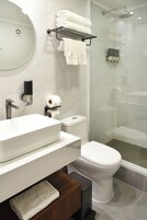 Caja de seguridad en la habitación y sistema de insonorización 