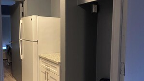 Exclusive Suite | Private kitchen - Hotel 10 Extended Stay (New Orleans)