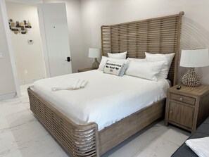 6 chambres, fer et planche à repasser, lit parapluie, Wi-Fi gratuit