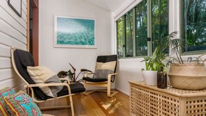 Interior - 3 Little Pigs Realise your Byron Bay holiday dreams at 3 Little Pigs. (Byron Bay)