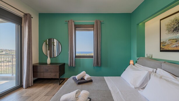 5 bedrooms, in-room safe, iron/ironing board, free WiFi - 3A's Family luxury villa near Rethymno & all amenities (Rethymno Town)
