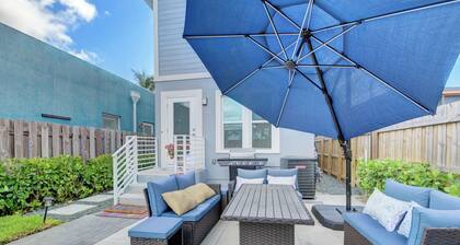 20% off Beach House - Close to Lake Worth Beach & Downtown