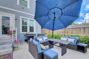 屋外ダイニングエリア