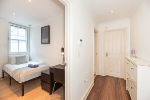 2 Schlafzimmer, Bügeleisen/Bügelbrett, Reisekinderbett, WLAN