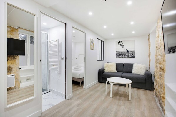 Apartment | Bathroom | Towels