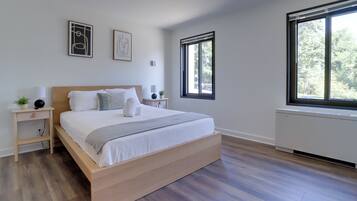 Comfort Apartment, Balcony, City View | 1 bedroom, premium bedding, blackout curtains, iron/ironing board