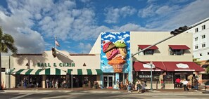 Point of interest - Nice Room with Private Bathroom in Little Havana Miami with WiFi, AC B5 (Miami)