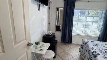 1 camera, Wi-Fi, lenzuola