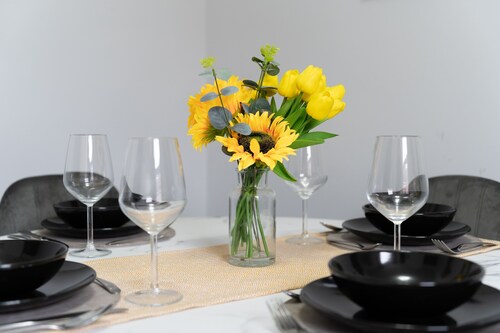 Open Mind Property - 2 BR, 4 Beds & 9 Guests