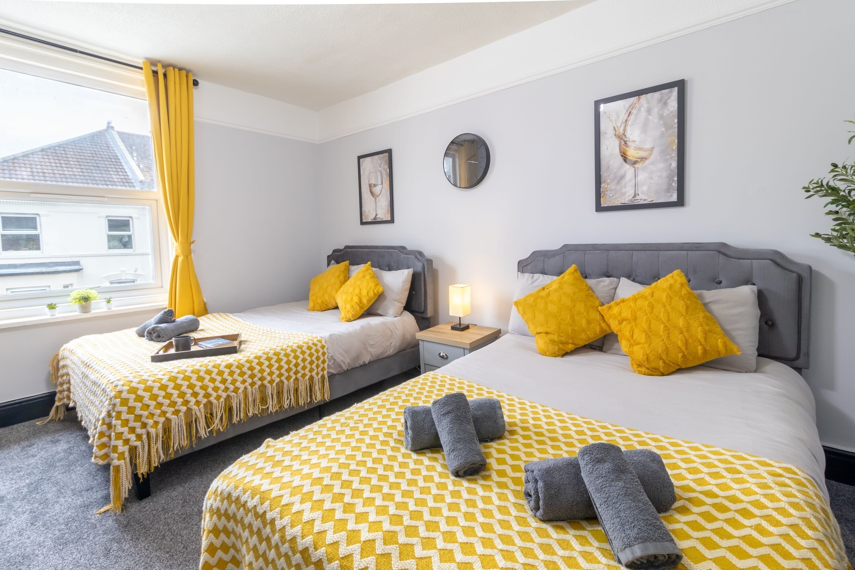 2 bedrooms, iron/ironing board, free WiFi, bed sheets