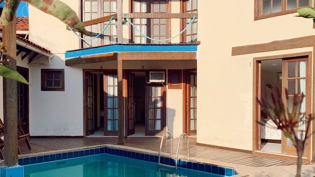 Outdoor pool - CASA DO LEÃO POUSADA (Arraial do Cabo)