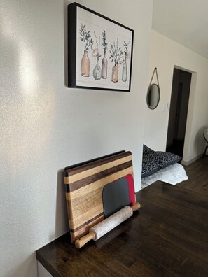 Interior - Luxury Lane: Pet Haven - Prime Location by ASU & Across from GF Base - No Stairs (San Angelo)