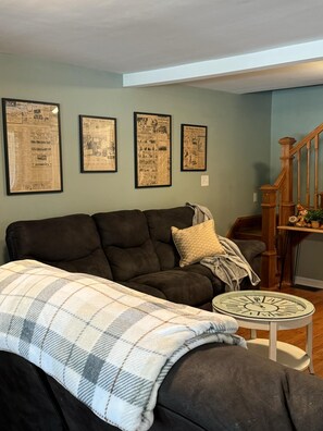 Televisión y chimenea 