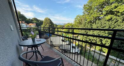 Spacious and bright apartment with parking space and high-speed wi-fi