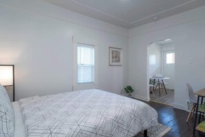 1 bedroom, desk, iron/ironing board, WiFi