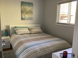 3 bedrooms, iron/ironing board, travel cot, free WiFi