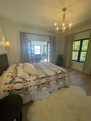 4 chambres, lit parapluie, Wi-Fi gratuit, draps fournis