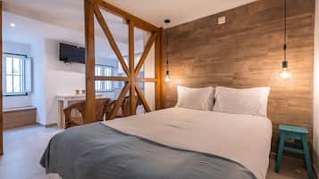 Een strijkplank/strijkijzer, gratis wifi, beddengoed