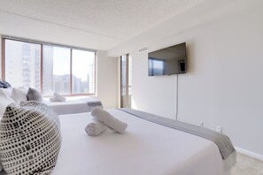 公寓, 城市景觀 | 2 間臥室、高級寢具、遮光布/窗簾、熨斗/熨衣板