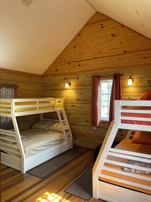 3 bedrooms, WiFi, bed sheets