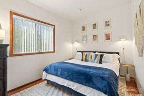 1 chambre, lit parapluie, Wi-Fi, draps fournis