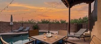 King Bed, Location, Pool, Fire Pit, & Views