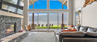 -Lakehouse Trampoline-Hot Tub-Sauna-Climbing Wall