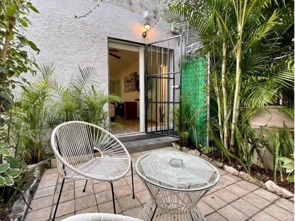 THE TROPICAL ONE | Terrace/patio