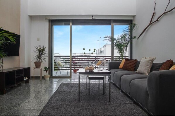 Design appartement | Woonruimte | Televisie