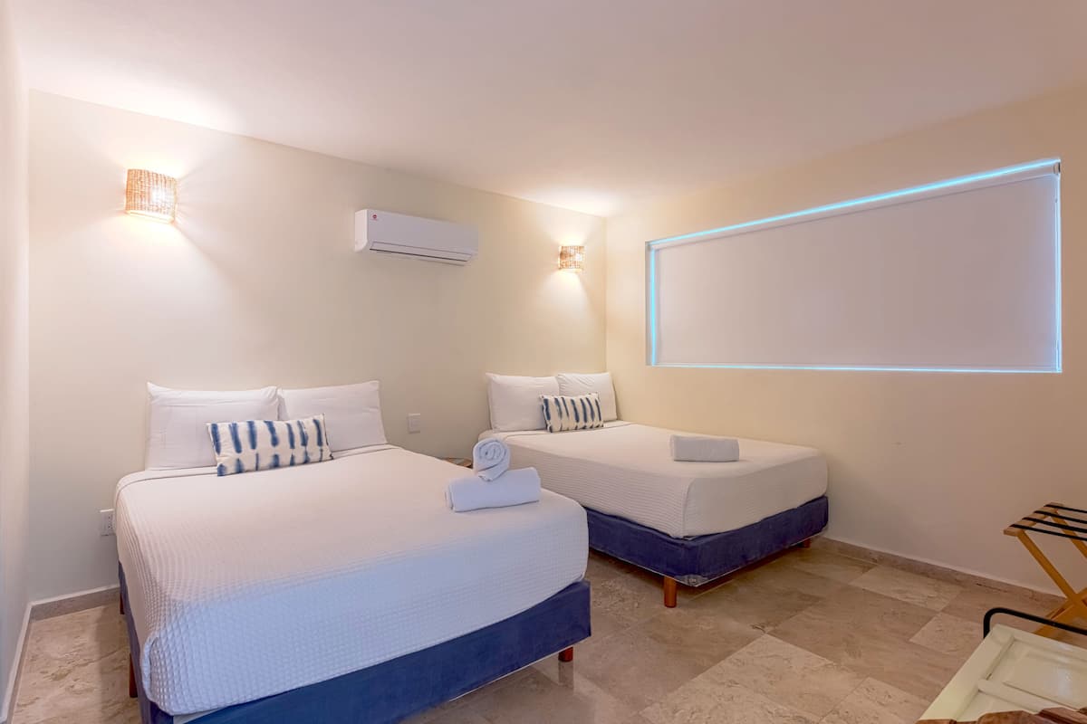 THE COCONUT TWO | 3 bedrooms, free WiFi, bed sheets