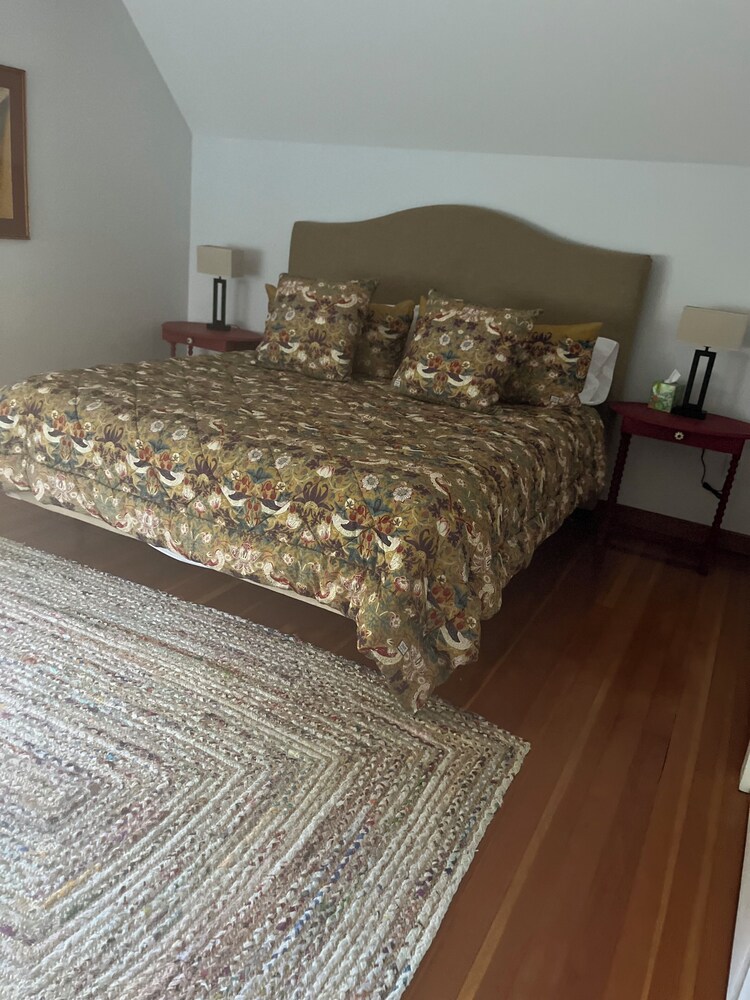 Charming 2bedroom apartment in Wilton with WiFi,central air, private road Wilton Vrbo