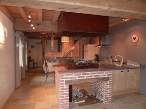 Microondas, horno, lavavajillas y tostadora