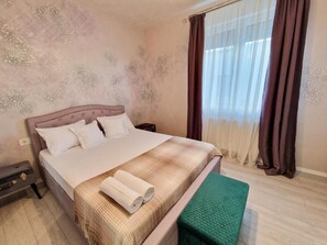 1 bedroom, WiFi, bed sheets