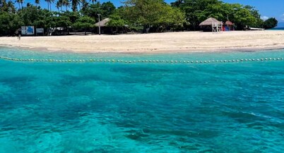 Luxury 4-bedroom house with WiFi, AC ,pool, KARAOKE,  in Camotes Island Cebu.  