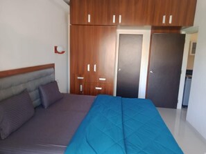 2 chambres, fer et planche Ă repasser, Wi-Fi, literie fournie