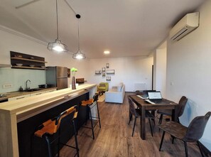 Interior - Mirvana Apartments Metheor Executive Suite (Timișoara)