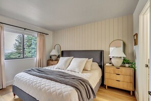 3 chambres, bureau, fer et planche à repasser, Wi-Fi gratuit